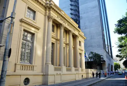 Fachada da Academia Brasileira de Letras - Petit Trianon, local do evento DEIShore.